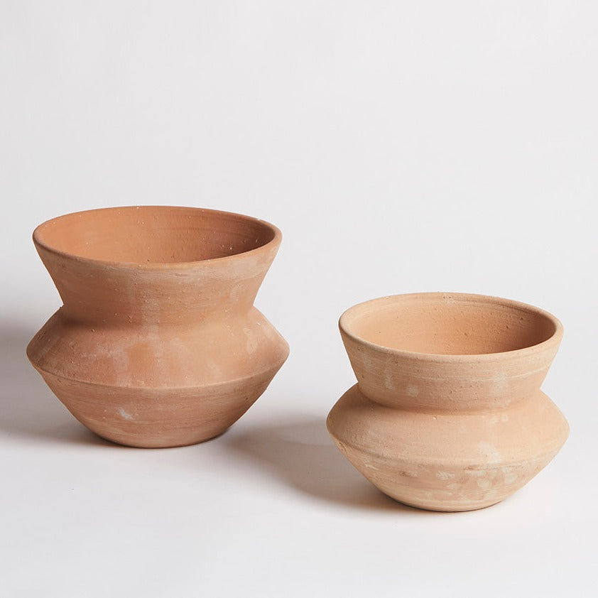 Handmade Terracotta Plant Pot - 'Nilo' by Naman Project | Winter's Moon