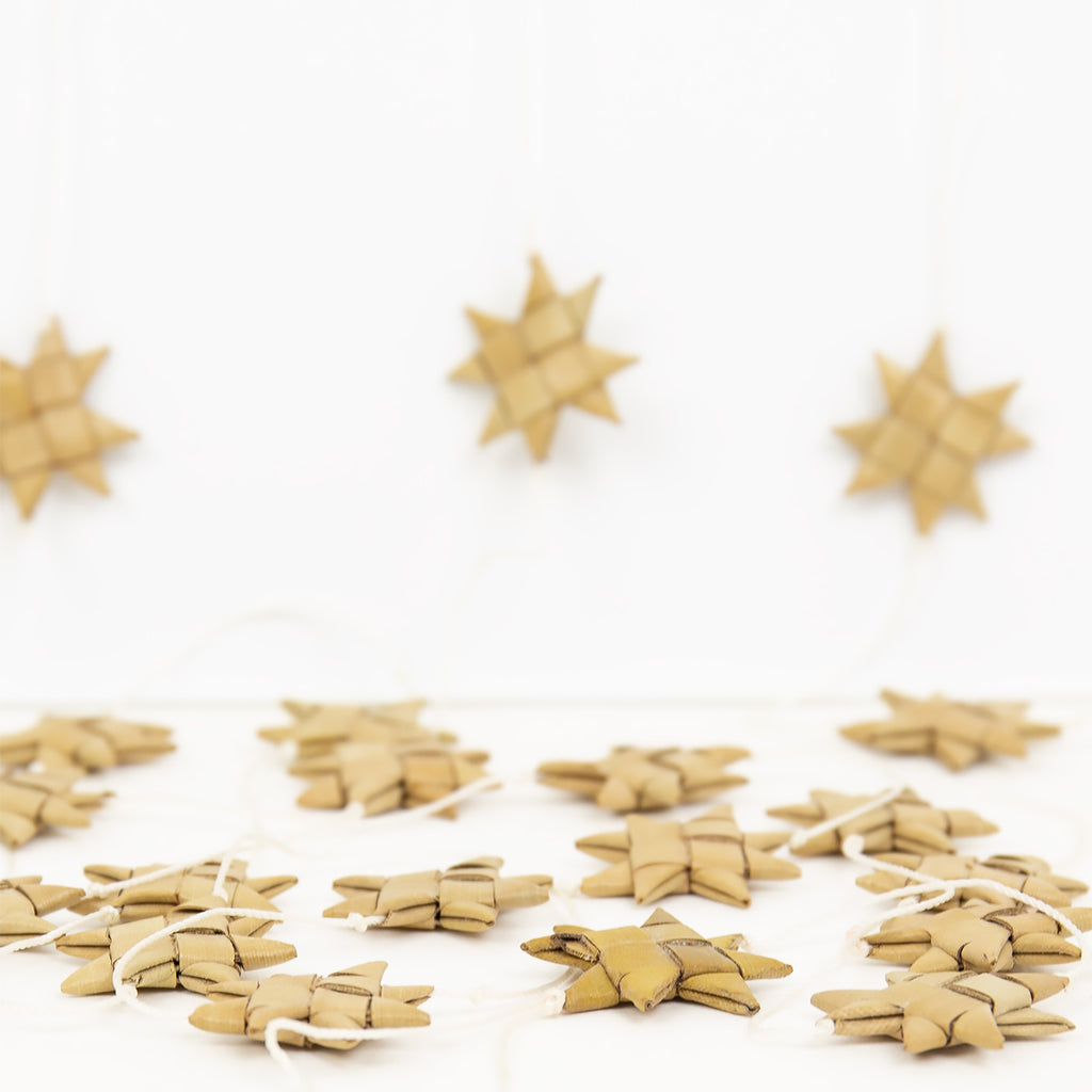 Palm Leaf Stars Garland - Natural - Winter's Moon 